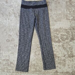 Lululemon Black and Gray Leggings Size 4‎